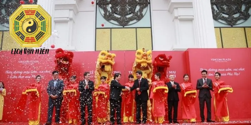 4 cách xem ngày tốt khai trương theo tuổi hiệu quả